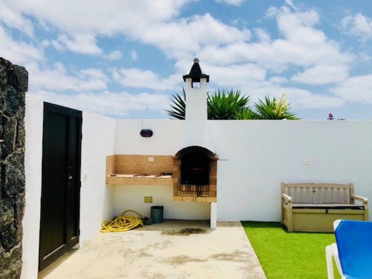 Villa Neptuno With Private Pool, Sea View, Sat-Tv & Free Wifi Плая Бланка Екстериор снимка